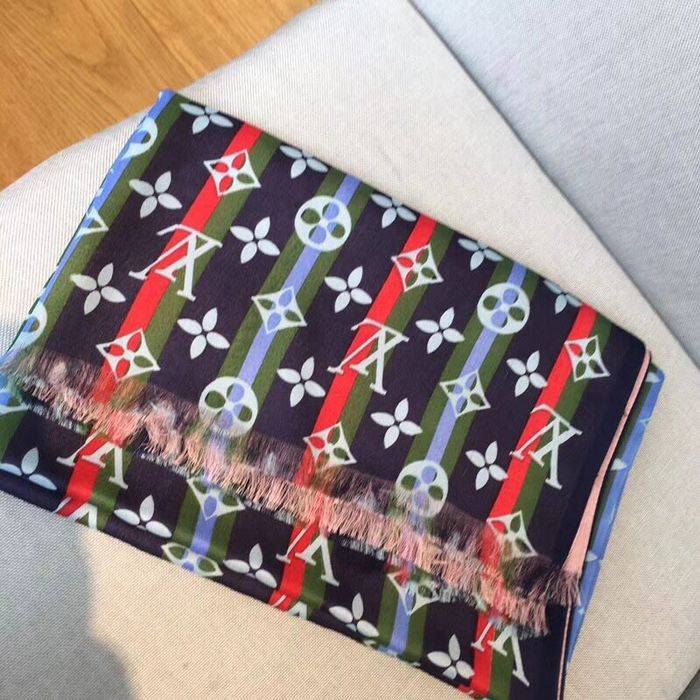 Louis Vuitton Scarf LVS00050